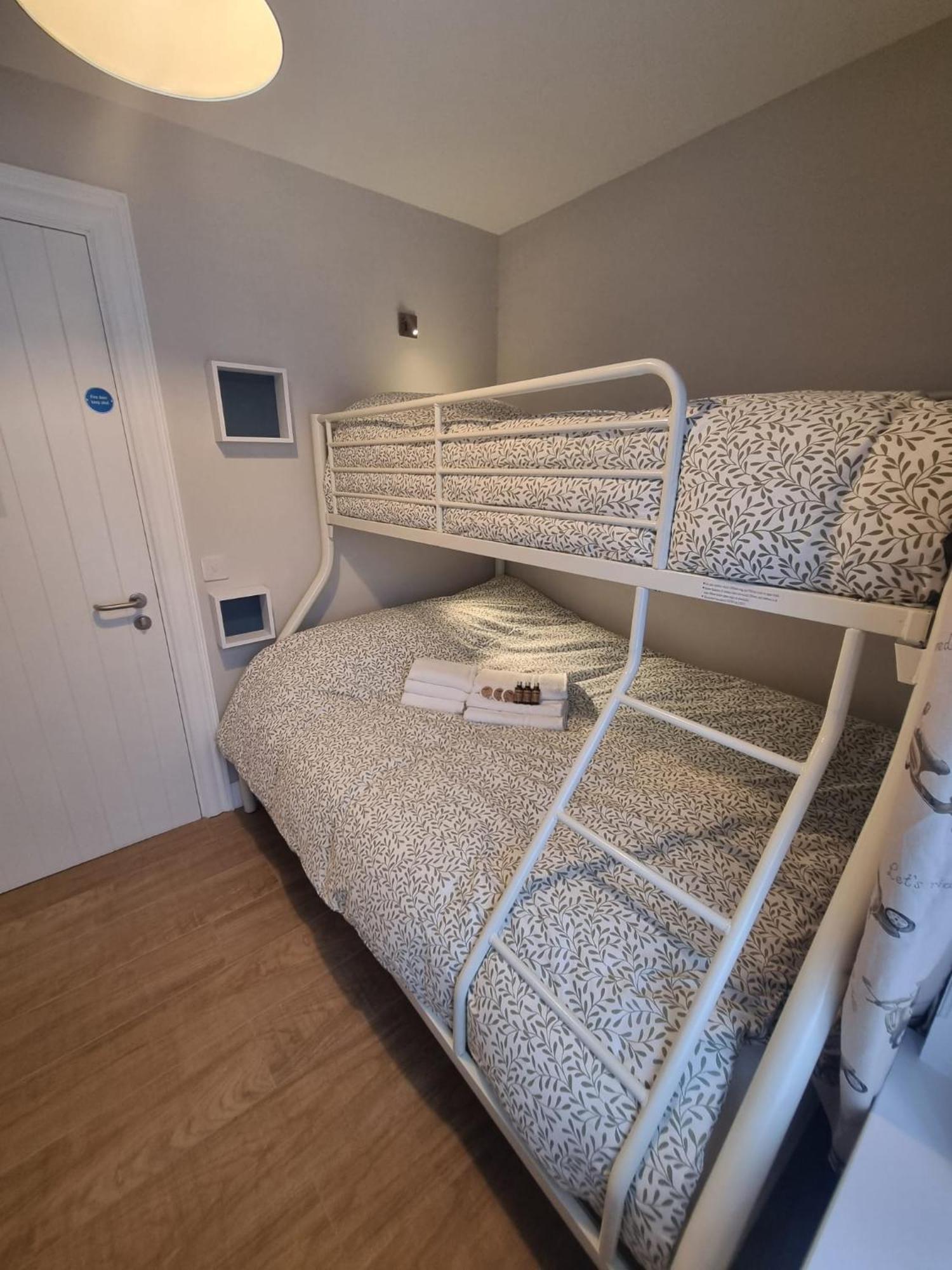 The Monkey Puzzle Hotell Bunclody Exteriör bild
